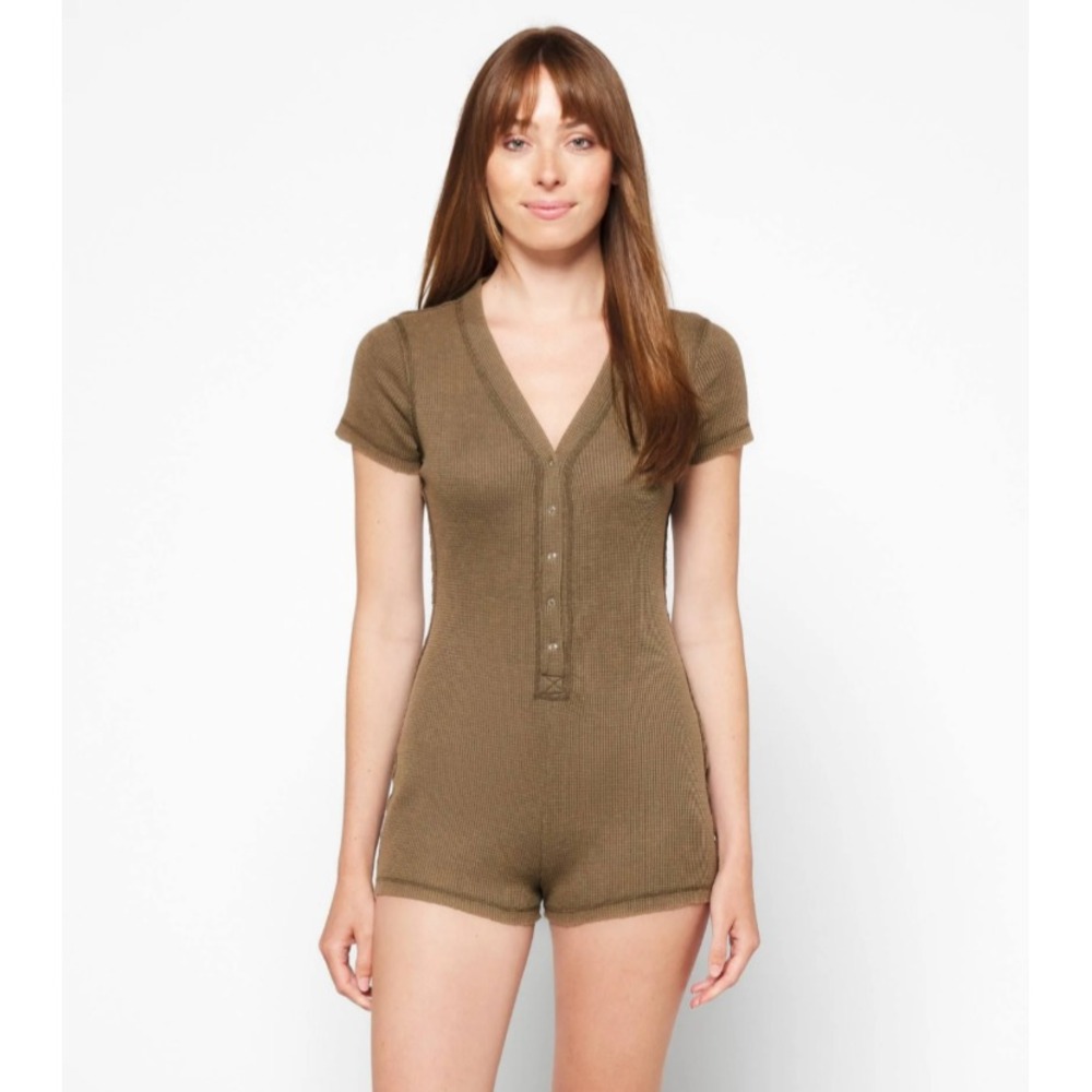 Free People Early Night Waffle Knit Romper Army Green XS Coastal Beach‎ Boho